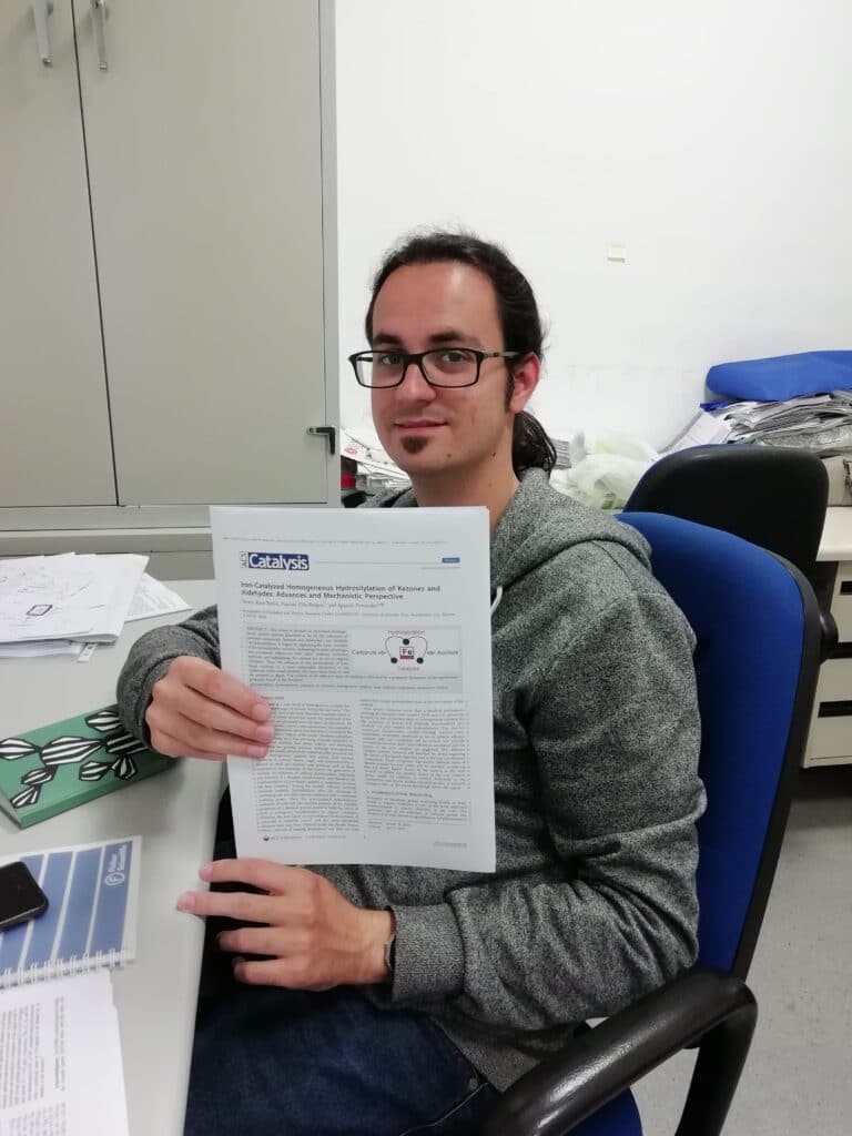 Álvaro publishes in ACS Catalysis !! The first paper of the group in this journal !! Congratulations !!