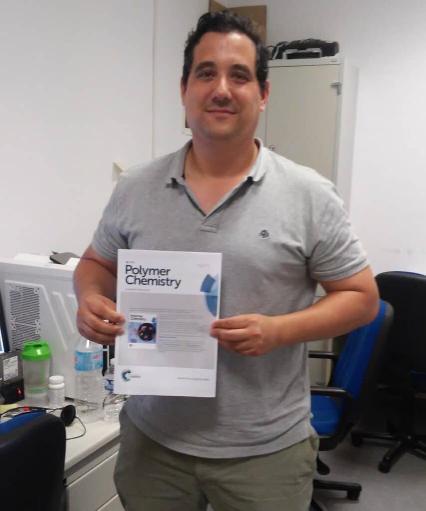 Curro publishes in Polymer Chemistry ! A journal of the Royal Society of Chemistry. The first of many that are coming !!