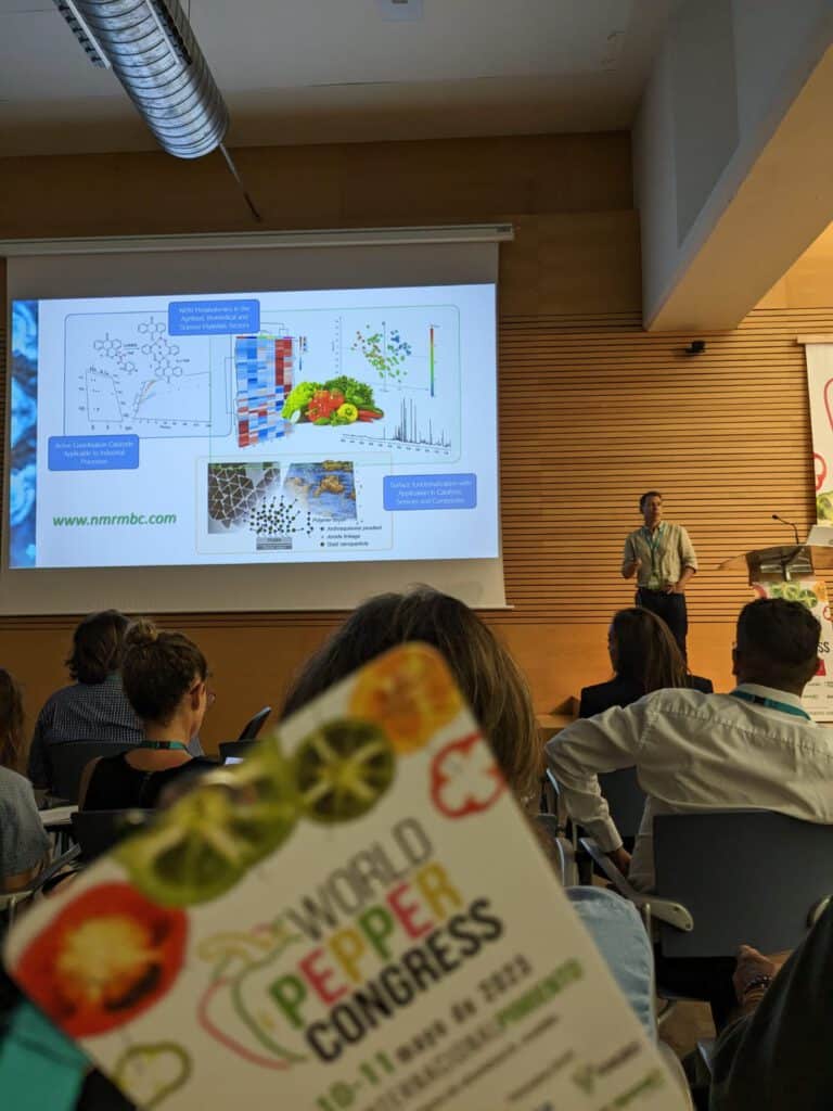 Nacho gives a conference in the World Pepper Congress 2023. Metabolomics in vegetables !